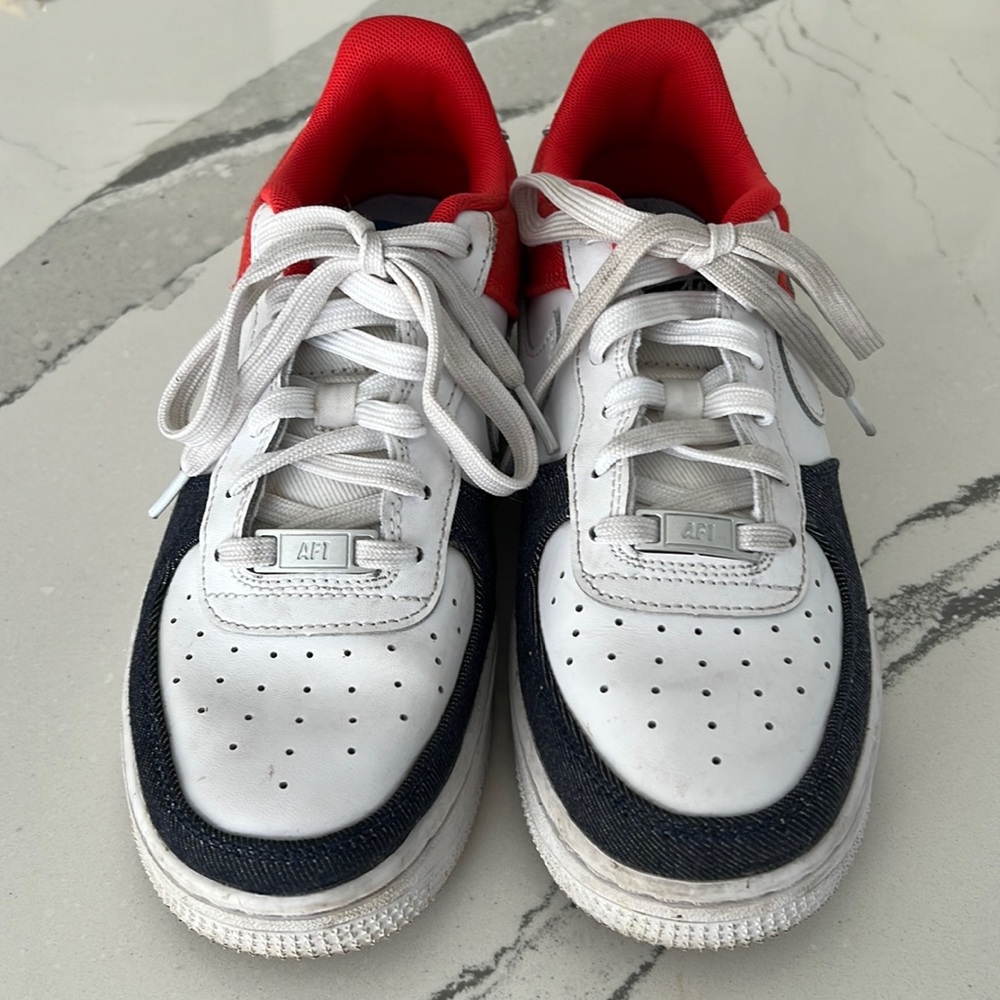 Nike Air Force 1